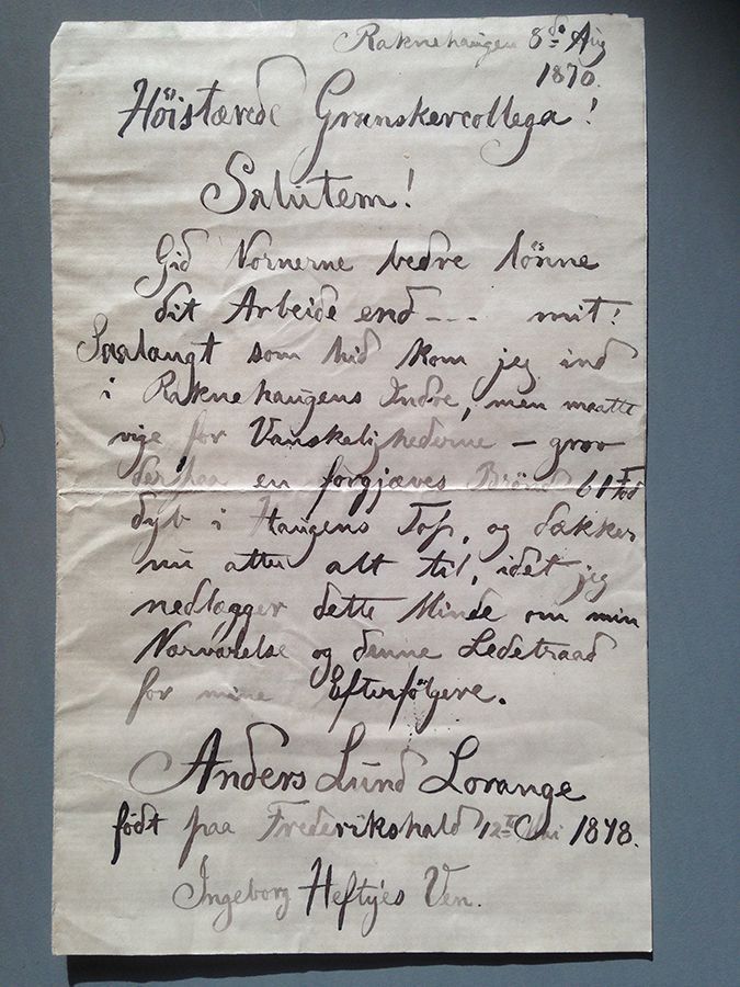 Brevet som vart funne i ein flaskepost i Raknehaugen. Foto: Kulturhistorisk museum, UiO / Anne Britt Halvorsen