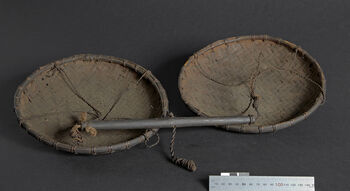 (UEM46929) Weight for the sale or exchange of agricultural products. This weight was collected in the Hamren district of Karbi Anglong, but it could just as well have been made by the neighboring Khasi people. Material: Bamboo. Karbi Anglong or Meghalaya districts.