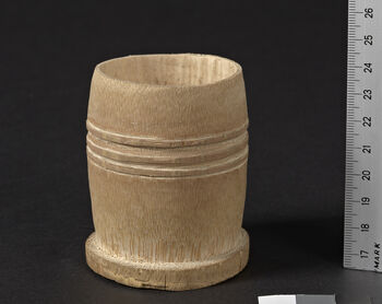 (UEM46932) Box for storing betel leaves and areca nuts, lime etc. Material: Bamboo. Karbi Anglong district.