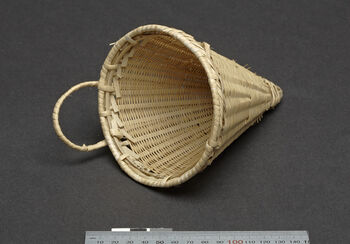(UEM46976) Used for  sieve horlang , the rice wine. The basket is used by multiple ethnic groups. Material: Bamboo. Khasi, Shillong, Meghalaya districts.