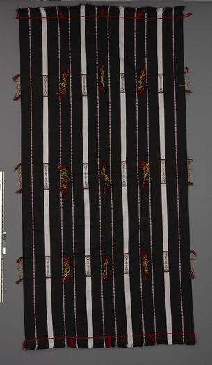 (UEM47000) Material: Acrylic. Maring (Khoiganlu) Naga people, Karbi Anglong districts/the border area with Myanmar.