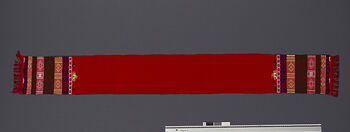 (UEM46880) Loin loom, pick-up motifs. Used by married men. Material:  Acryl.