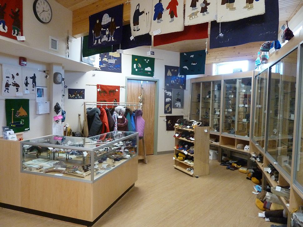 Ullulaq Inuit Arts gallery and shop at the Nattilik Heritage Centre in Gjoa Haven August 2015