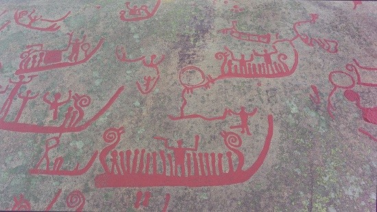 Illustration photo of red-painted rock carvings