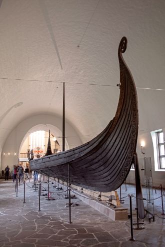 Image may contain: Viking ships, Longship, Boat, Vehicle, Maritime museum.