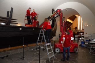 Employees at the Museum of Cultural History working on the Oseberg ship