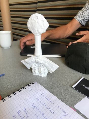 Hjaltet fra Langeidsverdet printet ut fra 3D modellen. Detaljer kan undersøkes nærmere uten å forstyrre original objektet