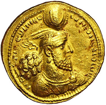 Bildet kan inneholde: mynt, gull, metall, valuta, penger.
