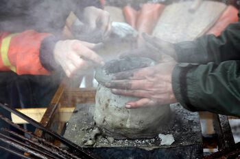 Hand ,Automotive tire ,Tread ,Recipe ,Cooking.